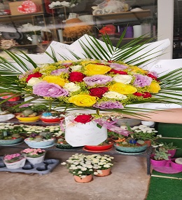 13 no Karışık renk gül buketi